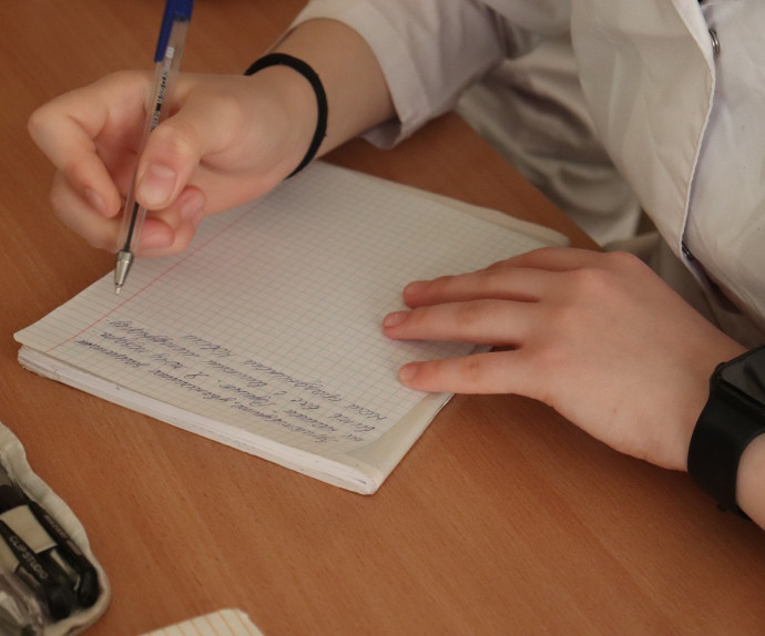 Студенты, преподаватели и сотрудники медицинского колледжа поддерживают участников СВО. 0