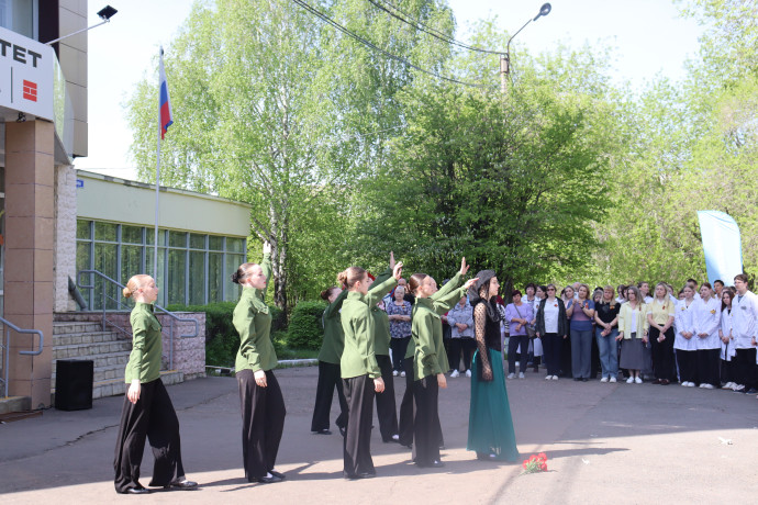 Помним. Гордимся. Чтим: День Победы в Омском областном медицинском колледже. 2
