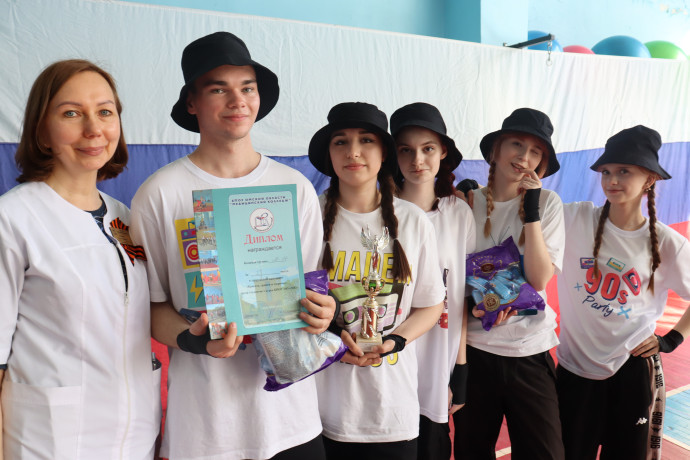 Спортивный праздник "Красота, грация, здоровье" в Медицинском колледже 3