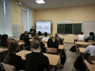 Старшеклассники Лицея № 92 получили возможность заглянуть в мир медицины!