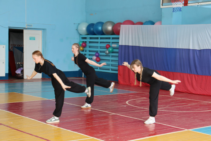 Спортивный праздник "Красота, грация, здоровье" в Медицинском колледже 5
